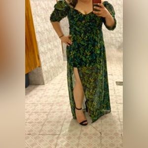 Long sleeve , light weight long maxi style dress.